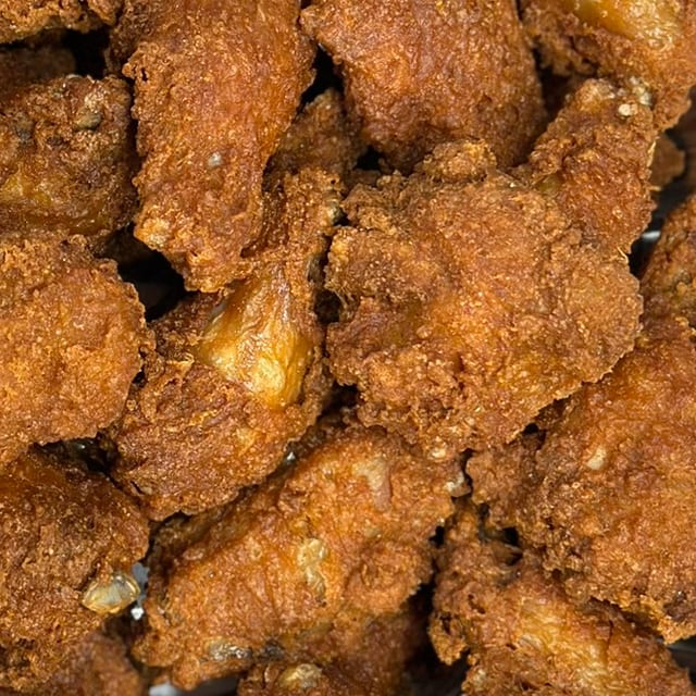 Crispy Chicken Hot Wings.